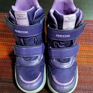 Geox Girls winter boots size 12 toddler frozen